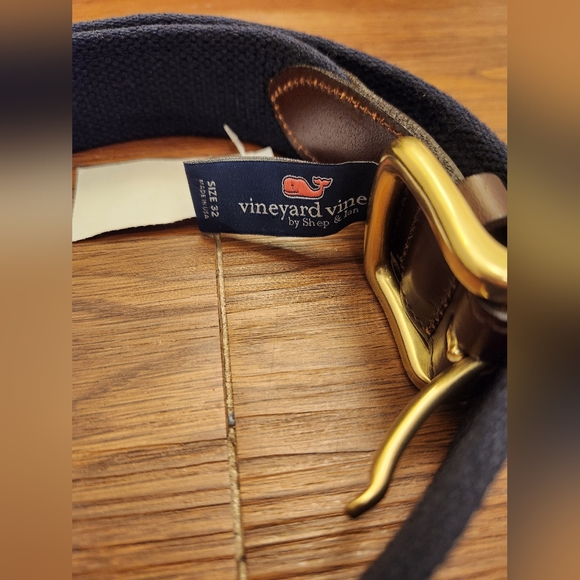 Vineyard Vines Whale Canvas Club Leather Belt - Picture 3 of 5